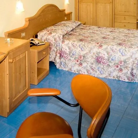Otel Marco Polo Garda (Verona)